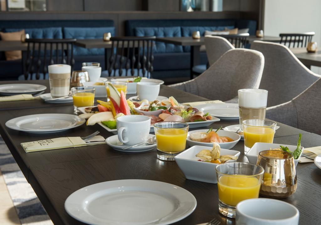 רוסטוק Hotel Am Leuchtturm מראה חיצוני תמונה